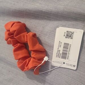 Uplifting scrunchie